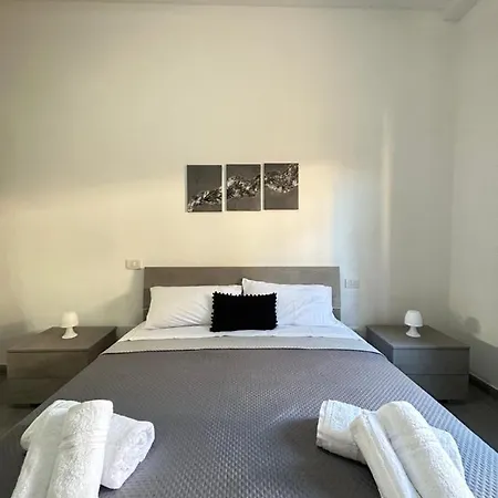 502 Porto Cervo リーシャ・ディ・ヴァッカ